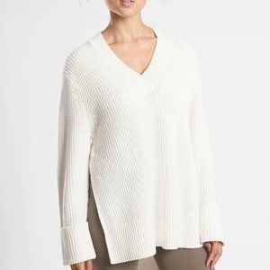 Athleta Shasta V-Neck Sweater in large